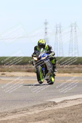 media/Aug-03-2025-TrackDaz (Sun) [[bf4a71acf9]]/C Group/1240pm (Wheelie Bump)/